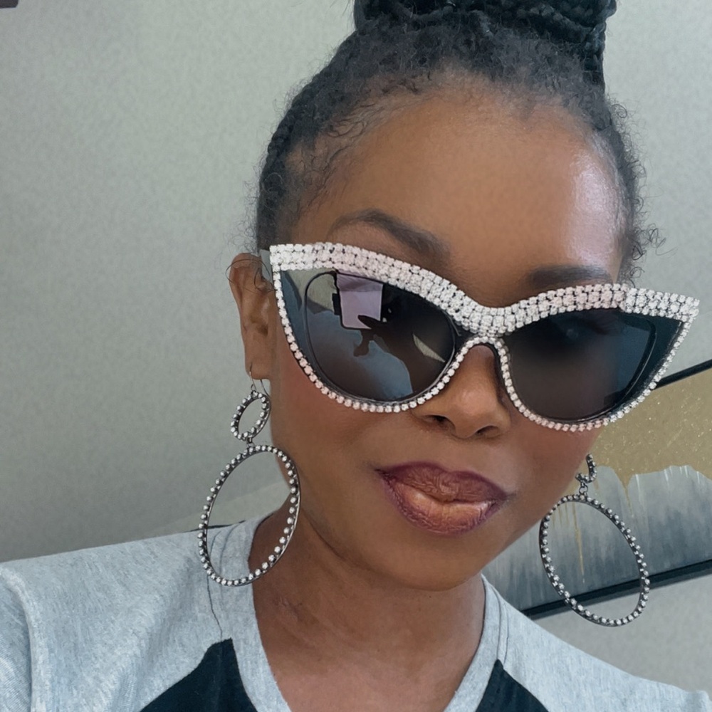 New Arrival Sunglasses “ Sparkle”🕶️